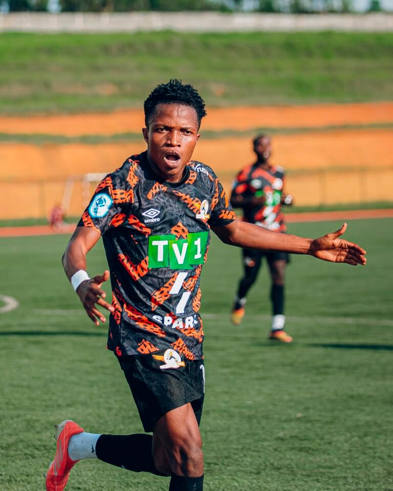 014 – Sunrise FC vs Gasogi United – photo 9